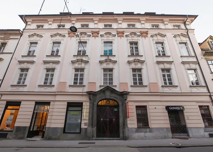 Barbo Palace Apartments And Rooms