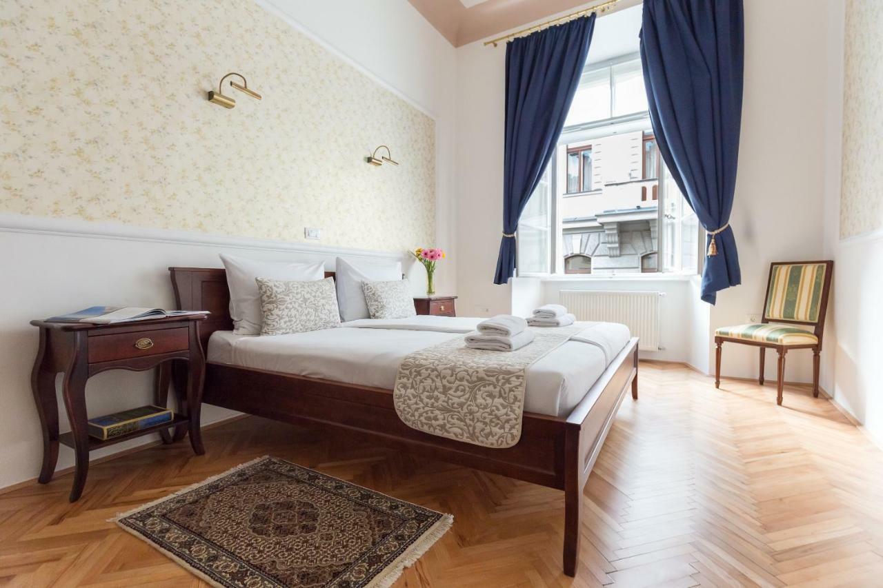 Barbo Palace And