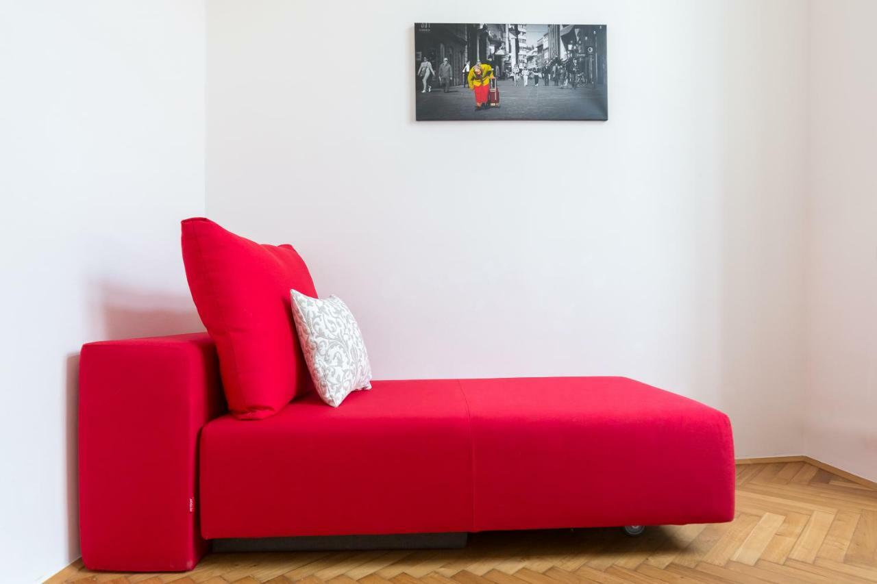Apartma Barbo Palace And