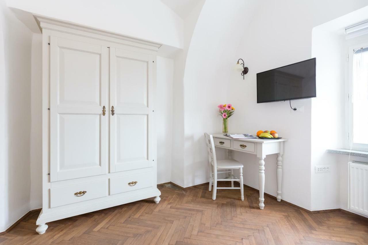Appartement Barbo Palace And